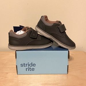 Stride Rite Sz 7M Griffin Grey Shoe
